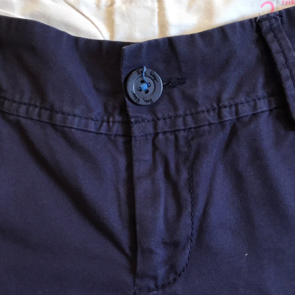 Lilly Pulitzer Solid Navy Callahan Shorts Size 2 - Picture 3 of 3